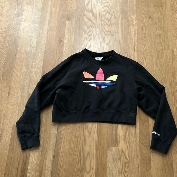 adidas Tops - Adidas Women’s Black Embroidered Logo Cotton Cropped Crewneck Sweatshirt